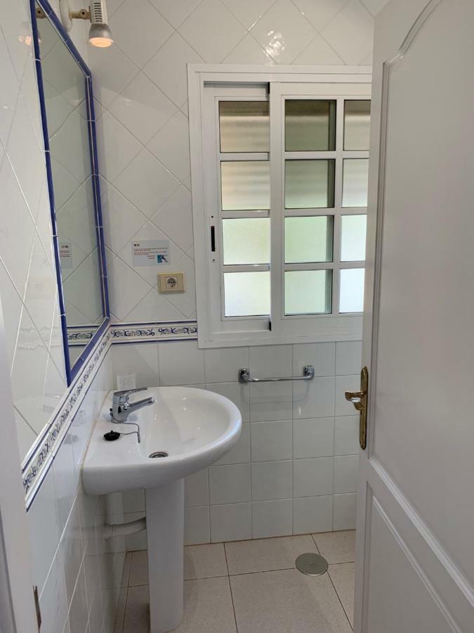 Beach Front Villa Vv คอร์ราเลโฮ ภายนอก รูปภาพ